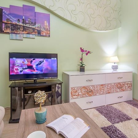 Panorama Apartment Kharkiv Bagian luar foto