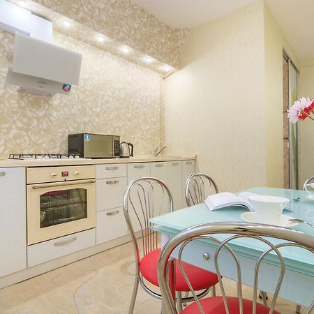 Panorama Apartment Kharkiv Bagian luar foto