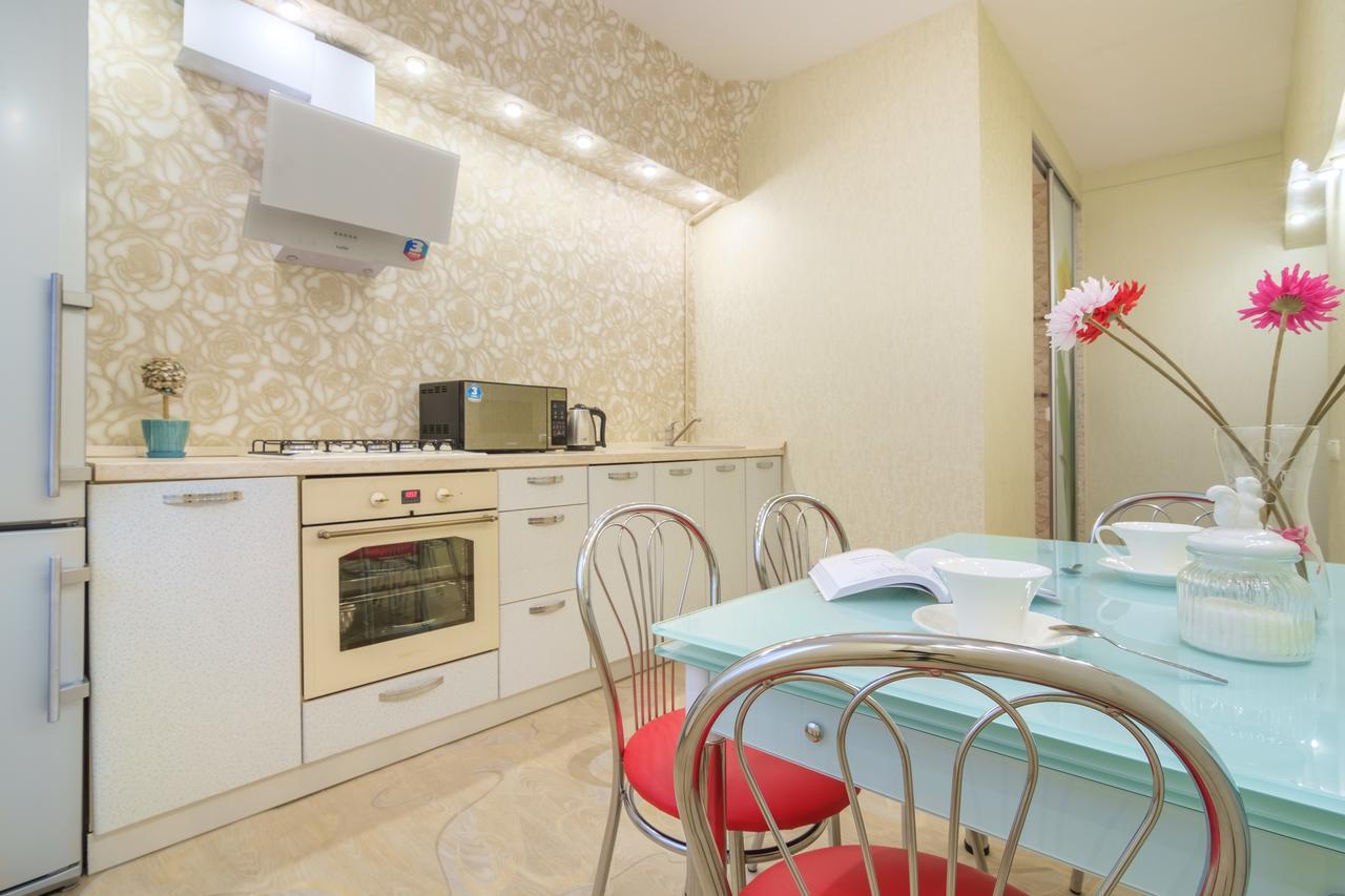 Panorama Apartment Kharkiv Bagian luar foto