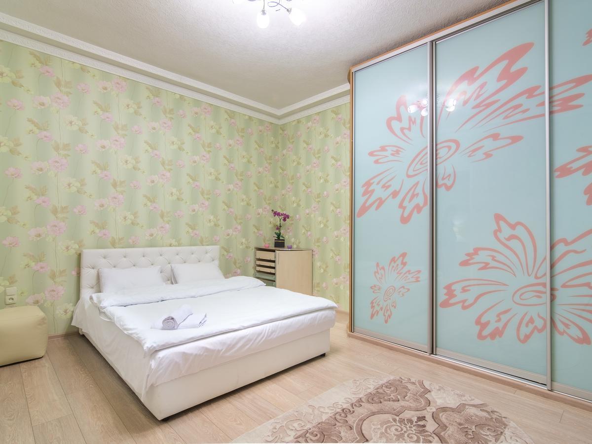 Panorama Apartment Kharkiv Bagian luar foto