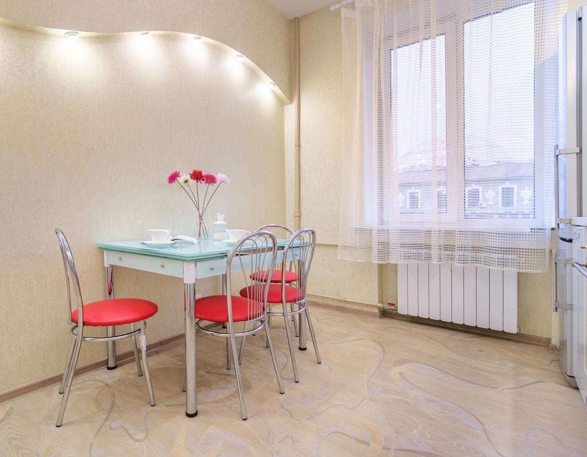Panorama Apartment Kharkiv Bagian luar foto